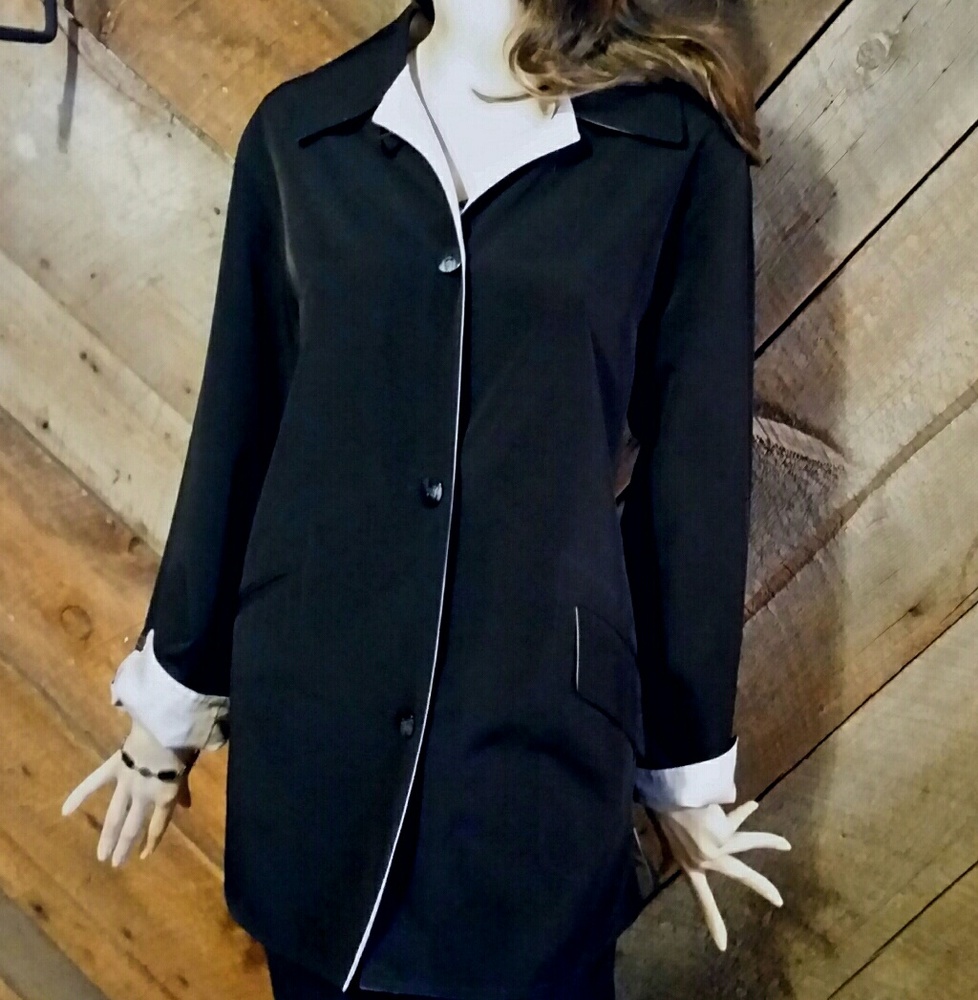 Lightweight Reversable Rain Jacket